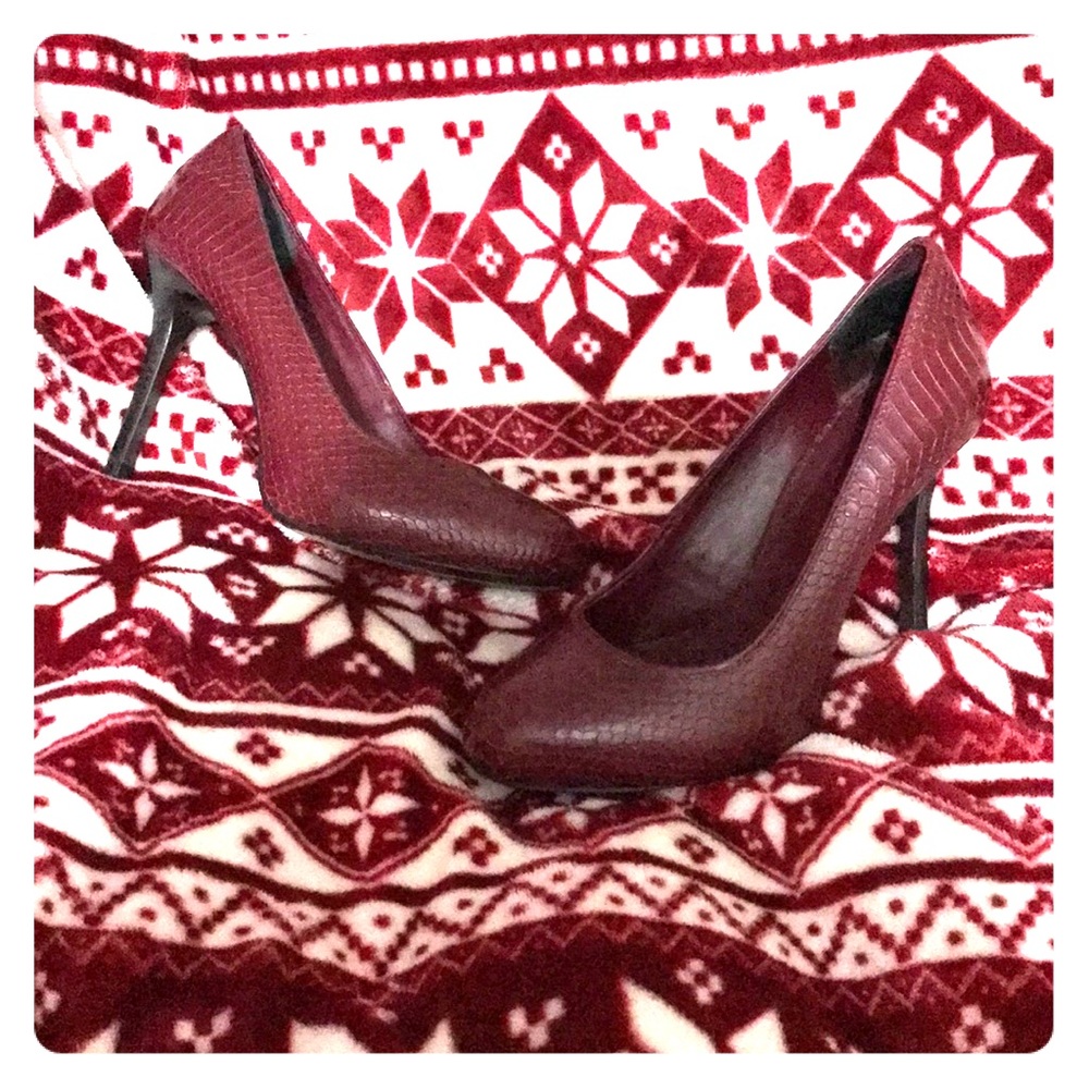 Tory Burch Merlot Pumps
